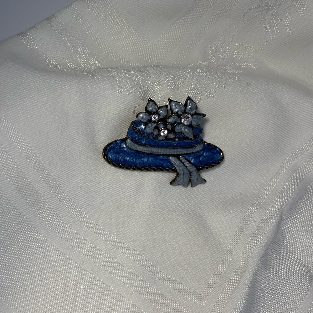Floral Hat Brooch Pin Blue Enamel Clear Rhinestones Silver Tone 1 7/8”